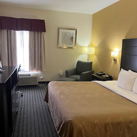 Quality Inn Richmond Airport Sandston Exterior foto